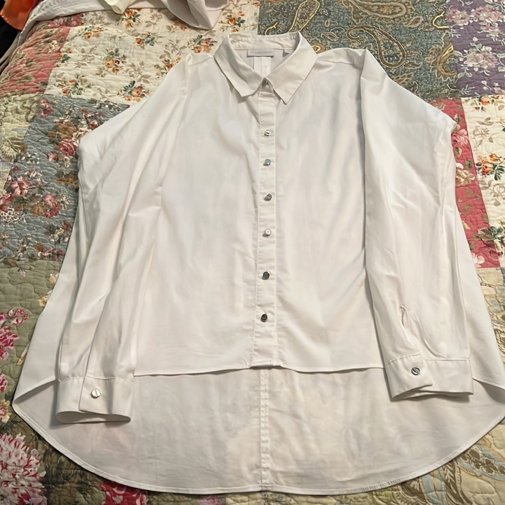 New York &Company white long sleeve shirt tunic